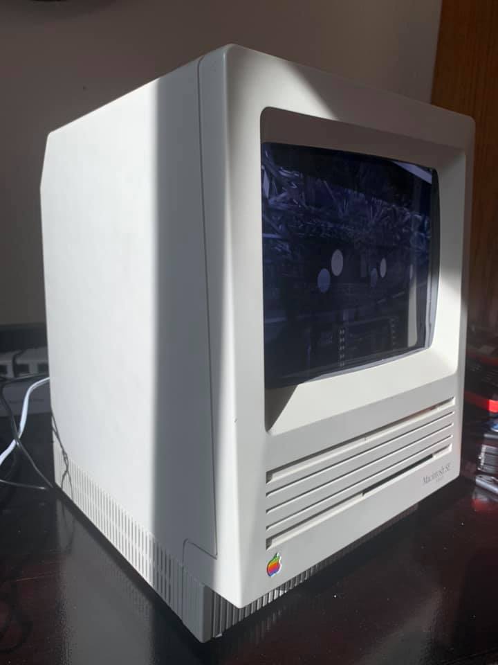 Macintosh SE